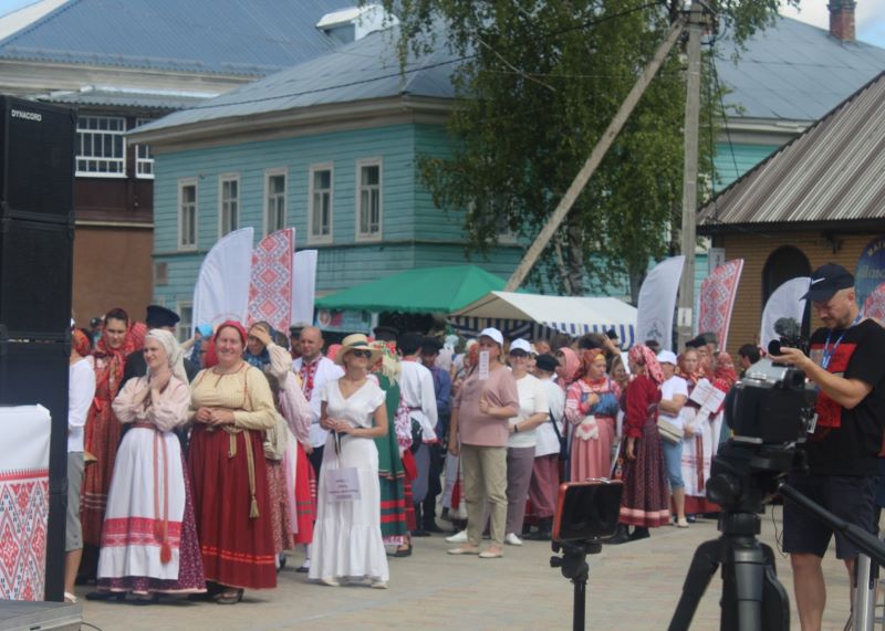 Во время подготовки и проведения VIII Всероссийского фольклорного фестиваля &quot;Деревня - душа России&quot; огромная помощь оказана нашими волонтерами.