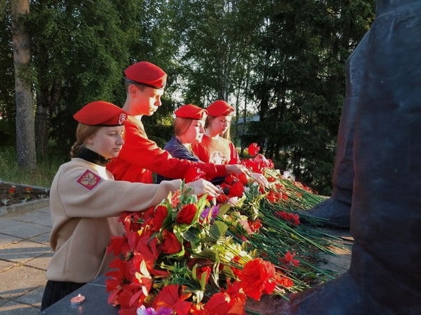 Свеча памяти.