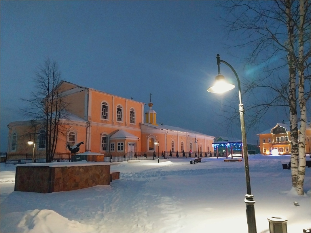 Праздничные богослужения в честь праздника Крещения Господня.