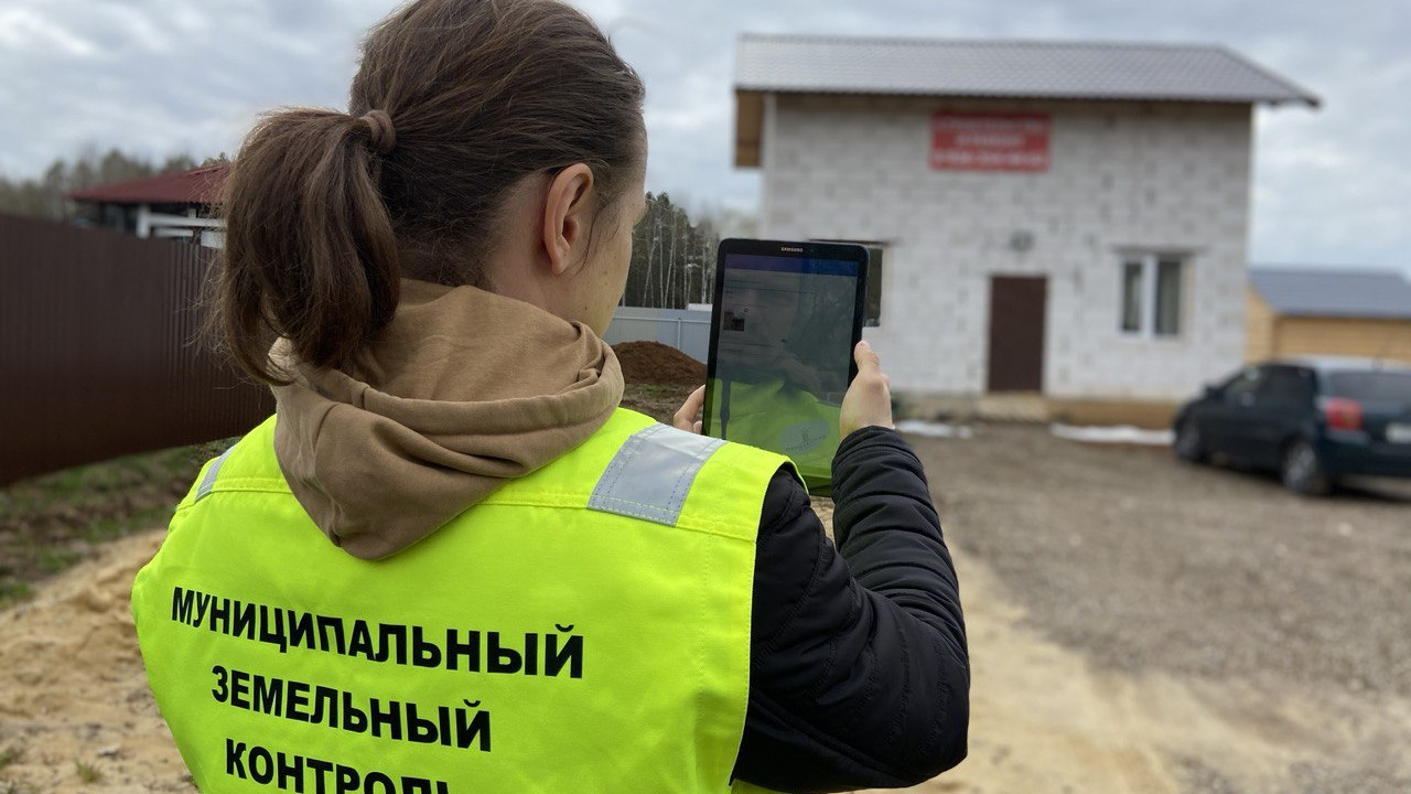Росреестр назвал наиболее распространенные нарушения земельного законодательства и объяснил, как их избежать.