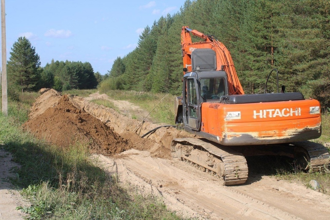 В деревне Плосково идёт капитальный ремонт водопроводных сетей.