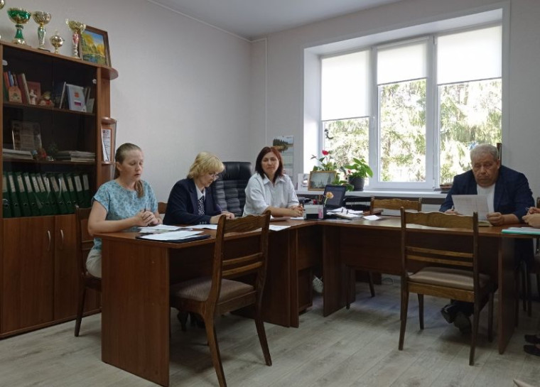 В администрации округа состоялось очередное заседание санитарно - противоэпидемической комиссии под председательством и.о. заместителя главы Верховажского округа по социальным вопросам Светланы Дербиной. В администрации округа состоялось очередное заседание санитарно - противоэпидемической комиссии под председательством и.о. заместителя главы Верховажского округа по социальным вопросам Светланы Дербиной.