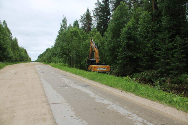 Стартовали ремонтные работы на автомобильной дороге Подъезд к деревне Сметанино.